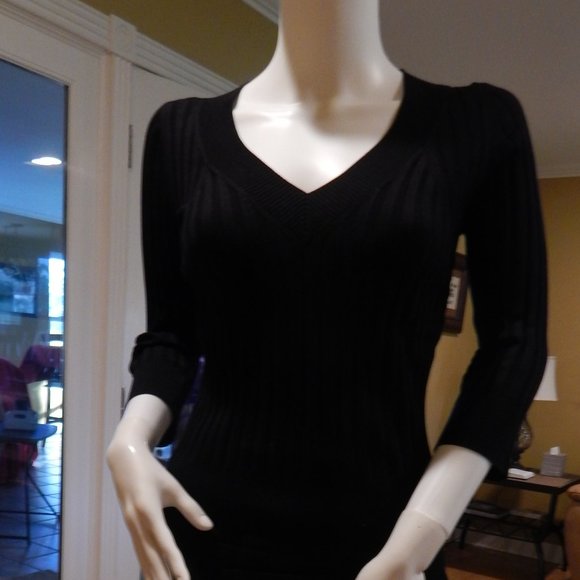 Bebe size S/M FITTED BLACK Ribbed TOP - Picture 5 of 6